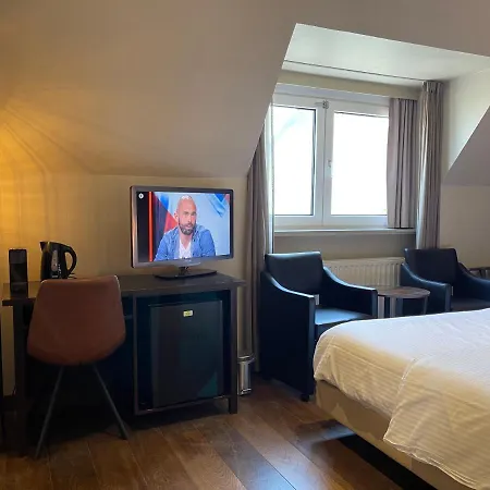 Hotel (adults Only)